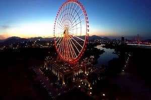 Ngắm vòng quay khổng lồ tại Đà Nẵng.