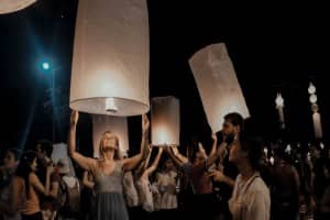 Đến Thái Lan, nhất định phải xem lễ hội đèn trời Yee Peng