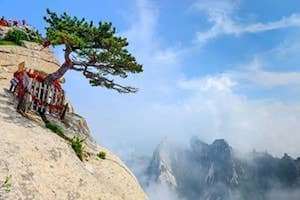 Thử thách lòng gan dạ với 10 điểm đến du lịch ‘rớt tim’ 